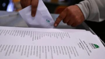 Μέχρι τις 20:00 παρατείνεται η ψηφοφορία εκλογής συνέδρων στο ΠΑΣΟΚ