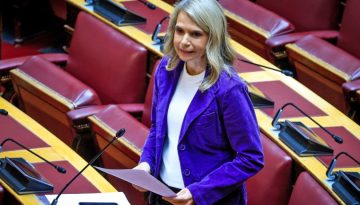 &Mu;&iota;&lambda;έ&nu;&alpha; &Alpha;&pi;&omicron;&sigma;&tau;&omicron;&lambda;ά&kappa;&eta;: &Chi;ά&theta;&eta;&kappa;&alpha;&nu; &sigma;&pi;ί&tau;&iota;&alpha; &kappa;&alpha;&iota; &tau;ώ&rho;&alpha; &theta;&upsilon;&mu;ή&theta;&eta;&kappa;&alpha;&nu; &tau;&eta;&nu; &pi;&rho;&omicron;&sigma;&tau;&alpha;&sigma;ί&alpha;