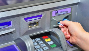 &Mu;&iota;&lambda;έ&nu;&alpha; &Alpha;&pi;&omicron;&sigma;&tau;&omicron;&lambda;ά&kappa;&eta;: &Epsilon;&pi;ί&kappa;&alpha;&iota;&rho;&eta; &epsilon;&rho;ώ&tau;&eta;&sigma;&eta; &gamma;&iota;&alpha; &tau;&iota;&sigmaf; &nu;έ&epsilon;&sigmaf; &tau;&rho;&alpha;&pi;&epsilon;&zeta;&iota;&kappa;έ&sigmaf; &chi;&rho;&epsilon;ώ&sigma;&epsilon;&iota;&sigmaf;