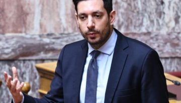 «Μύθος η βίαιη ηλεκτροκίνηση»: Σύγκρουση κυβέρνησης–ταξί με φόντο απεργίες και πολιτικό ρίσκο