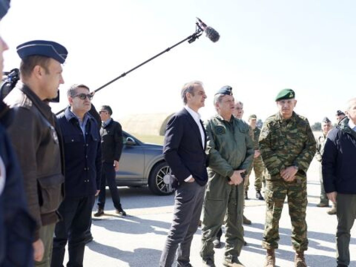 Μητσοτάκης από Λάρισα: Οι Έλληνες μπορούν να εμπιστεύονται τις Ένοπλες Δυνάμεις στους ταραγμένους καιρούς που ζούμε (Εικό