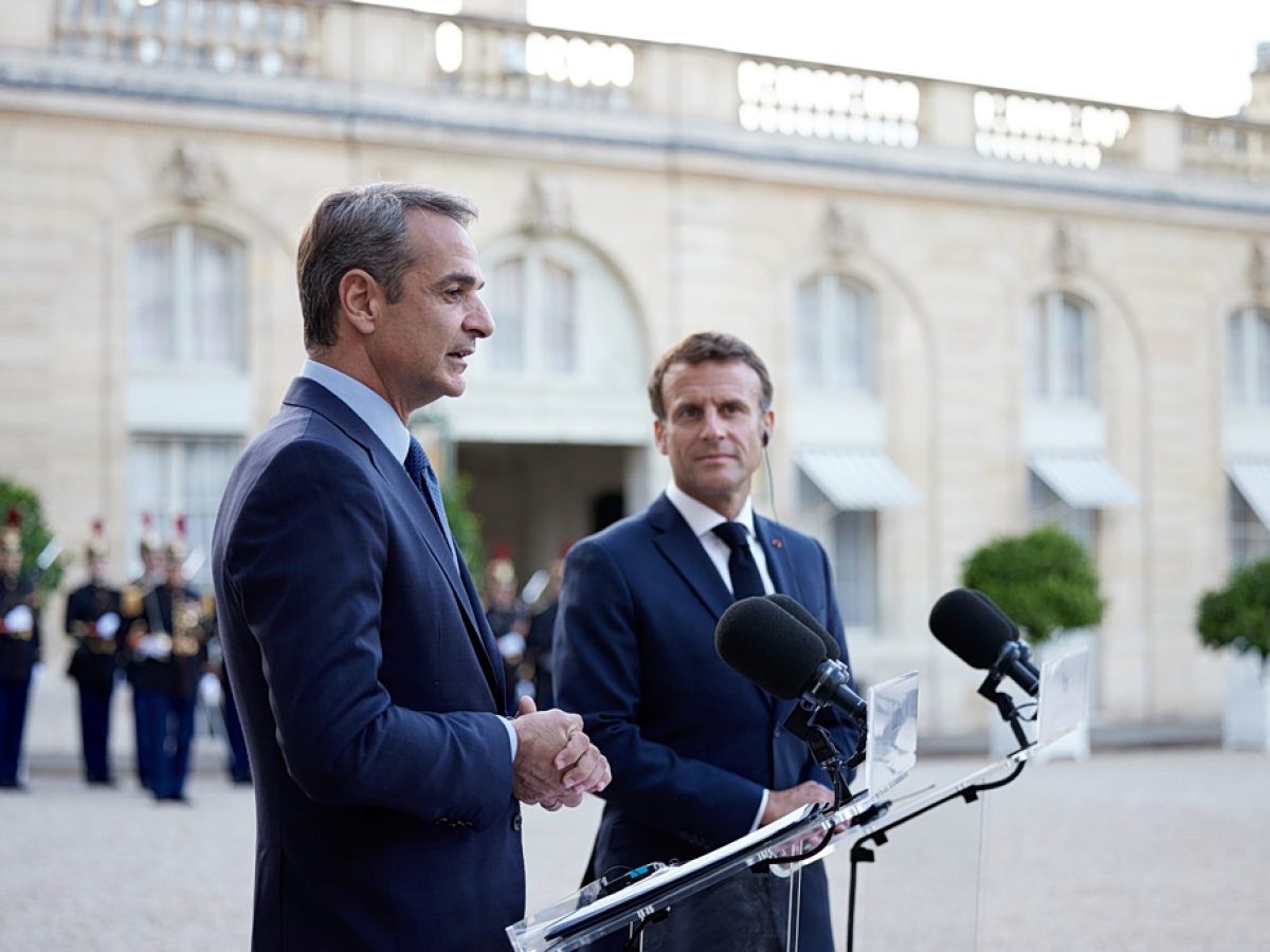 Μητσοτάκης και Μακρόν μεταβαίνουν στην Πάφο – Η τριμερής στην Κύπρο, η τουρκική αντίδραση