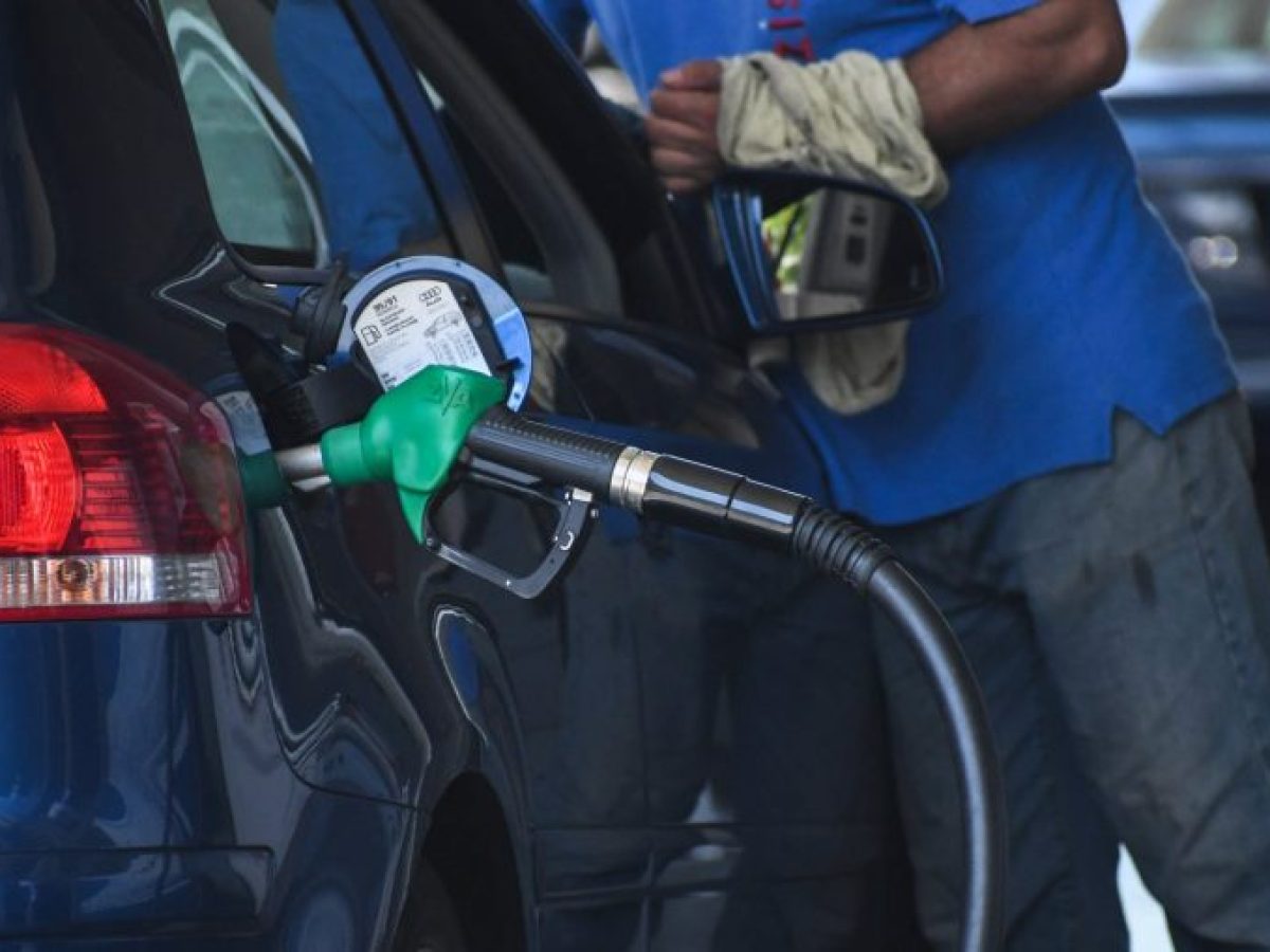 Μητσοτάκης: Πλαφόν με ορίζοντα τριμήνου σε καύσιμα και προϊόντα σούπερ μάρκετ