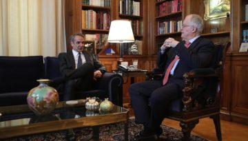 Μητσοτάκης: «Πλαφόν σε καύσιμα και σούπερ μάρκετ για ένα τρίμηνο»