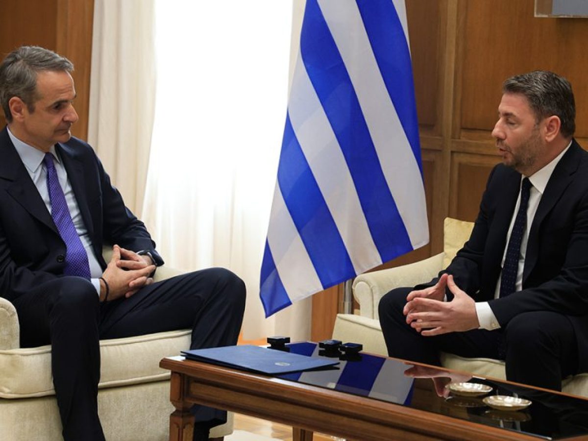 Μητσοτάκης σε Ανδρουλάκη: «Η σημαία και η καρδιά μας βρίσκεται στην Κύπρο»