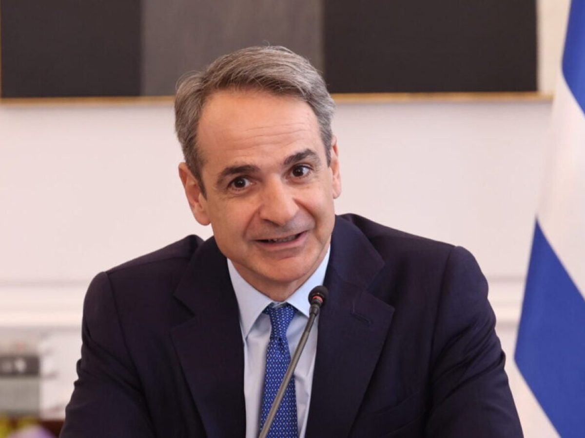 Μητσοτάκης: Στα 920 ευρώ ο κατώτατος μισθός από 1η Απριλίου