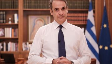 Μητσοτάκης στην 25η Μαρτίου: Δοξολογία και στρατιωτική παρέλαση στην Πλατεία Συντάγματος