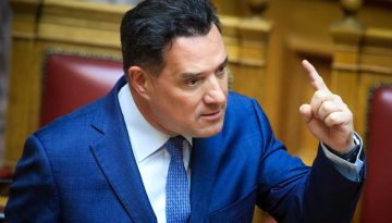 &laquo;&Mu;&omicron;&upsilon; ή&rho;&theta;&epsilon; &mu;&iota;&alpha; &lambda;&iota;&gamma;&omicron;ύ&rho;&alpha;&raquo;: &Omicron; Ά. &Gamma;&epsilon;&omega;&rho;&gamma;&iota;ά&delta;&eta;&sigmaf; &gamma;&iota;&alpha; &tau;&omicron; &epsilon;&pi;&epsilon;&iota;&sigma;ό&delta;&iota;&omicron; &mu;&epsilon; &tau;&omicron; &kappa;&rho;&alpha;&kappa;&epsilon;&rho;ά&kappa;&iota; &sigma;&tau;&eta; &Beta;&omicron;&upsilon;&lambda;ή
