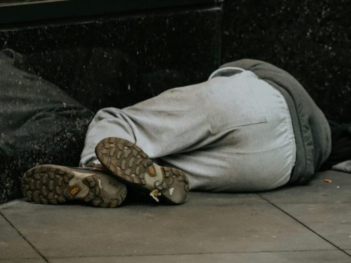 Ναρκωτικά, υποκρισία, αναλγησία και ο Βαρουφάκης