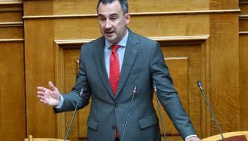 &Nu;έ&alpha; &Alpha;&rho;&iota;&sigma;&tau;&epsilon;&rho;ά: &Pi;&rho;&omicron;&sigmaf; &pi;&alpha;&rho;&alpha;ί&tau;&eta;&sigma;&eta; &omicron; &Alpha;&lambda;έ&xi;&eta;&sigmaf; &Chi;&alpha;&rho;ί&tau;&sigma;&eta;&sigmaf; &ndash; &Eta; &pi;&iota;&theta;&alpha;&nu;ή &eta;&mu;&epsilon;&rho;&omicron;&mu;&eta;&nu;ί&alpha;, &tau;&omicron; &zeta;ή&tau;&eta;&mu;&alpha; &tau;&eta;&sigmaf; &delta;&iota;&alpha;&delta;&omicron;&chi;ή&sigmaf;