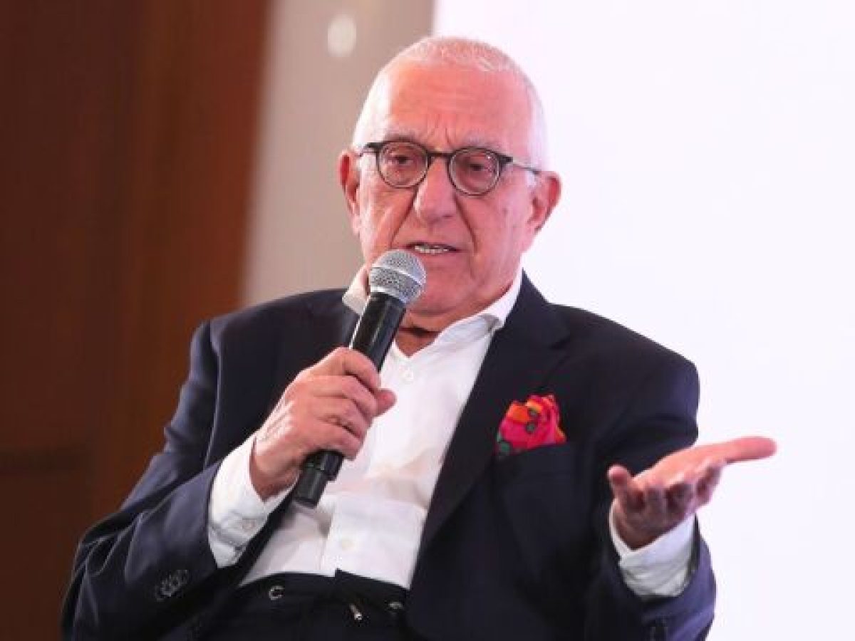 Νικήτας Κακλαμάνης: Η αναφορά του στους παλαιότερους βουλευτές και ο Αντώνης Σαμαράς που ξέχασε…