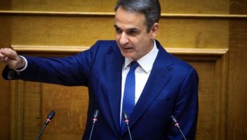 &Omicron; K. &Mu;&eta;&tau;&sigma;&omicron;&tau;ά&kappa;&eta;&sigmaf; &sigma;&tau;&eta; &Beta;&omicron;&upsilon;&lambda;ή &epsilon;&phi;&rsquo; ό&lambda;&eta;&sigmaf; &tau;&eta;&sigmaf; ύ&lambda;&eta;&sigmaf;