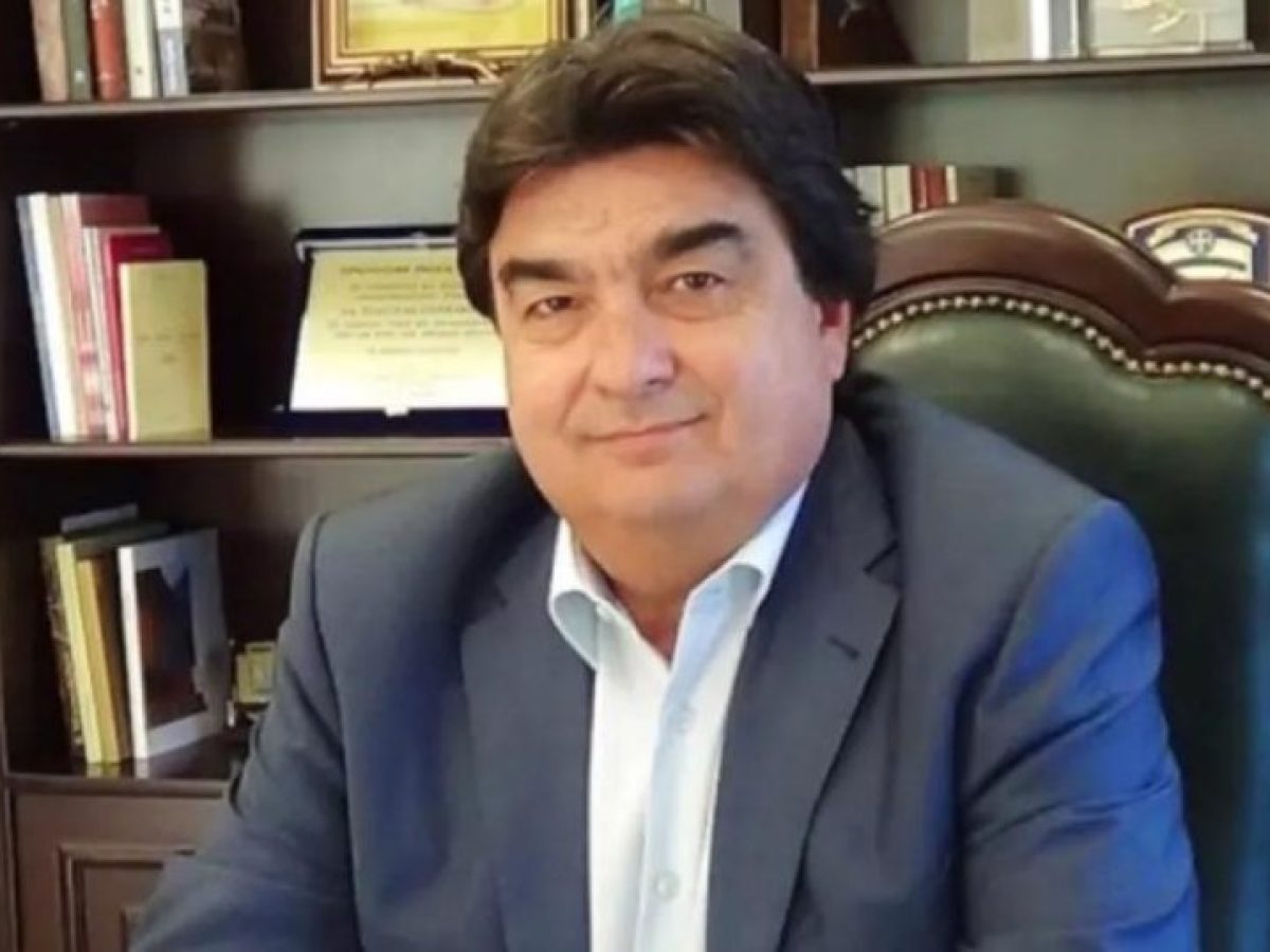 Ο Γιαννακούρας που παίρνει την έδρα του Κωνσταντινόπουλου έχει διαγραφεί από το ΠΑΣΟΚ