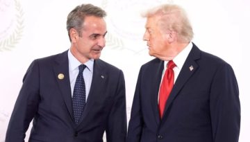 Ο Μητσοτάκης που ελπίζει στον πόλεµο για την αυτοδυναµία και το κίνημα για τα Τέμπη  η έλλειψη αντιπολίτευσης