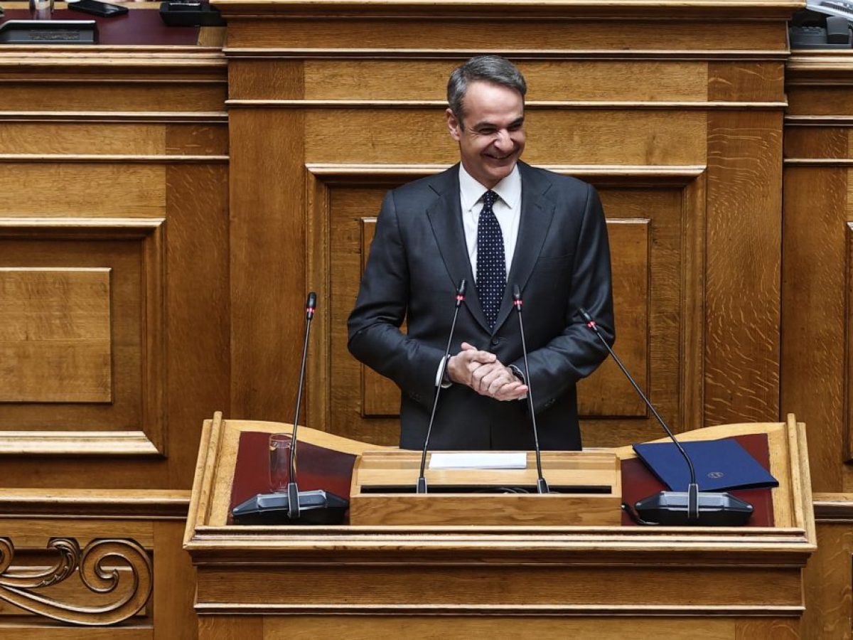 Ο Μητσοτάκης συνεχίζει να μιλά για «αποκλιμάκωση» στη Μ. Ανατολή χωρίς να καταδικάζει ΗΠΑ και Ισραήλ – Αρνείται να συγκαλ