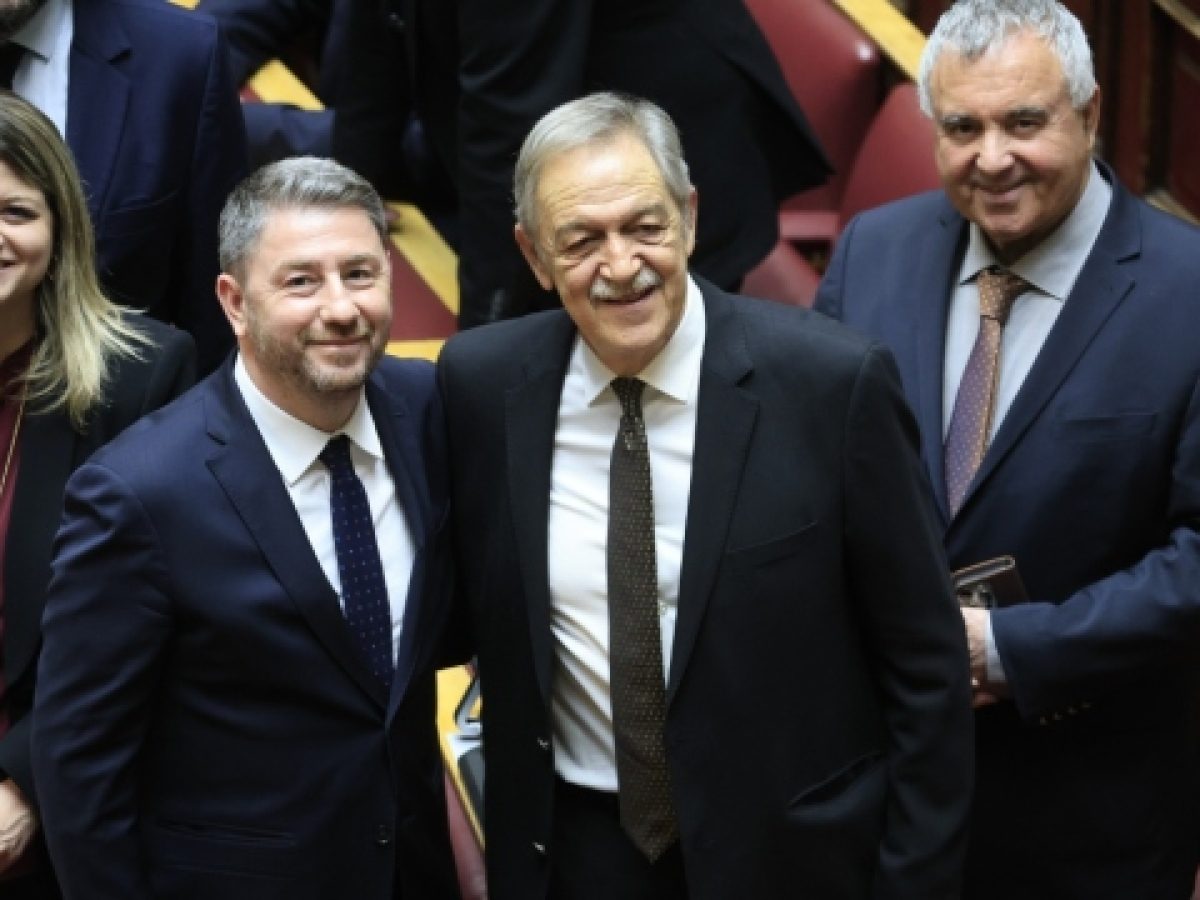 Ο Πάρις Κουκουλόπουλος εξελέγη πέμπτος Αντιπρόεδρος της Βουλής με ευρεία πλειοψηφία