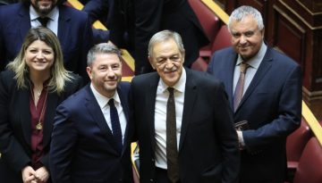 Ο Πάρις Κουκουλόπουλος νέος αντιπρόεδρος στη Βουλή με 255 ψήφους – «Στο πρόσωπό μου τιμήθηκε η Κοζάνη και η Δυτική Μακεδο