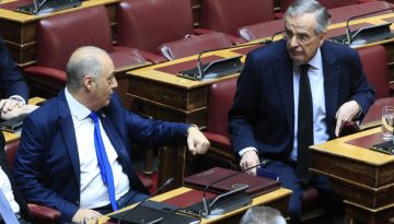 &Omicron; &Sigma;&alpha;&mu;&alpha;&rho;ά&sigmaf; &pi;&alpha;&rho;&alpha;&chi;ώ&rho;&eta;&sigma;&epsilon; &tau;&eta; &sigma;&epsilon;&iota;&rho;ά &tau;&omicron;&upsilon; &sigma;&tau;&omicron;&nu; &Beta;&epsilon;&lambda;ό&pi;&omicron;&upsilon;&lambda;&omicron;