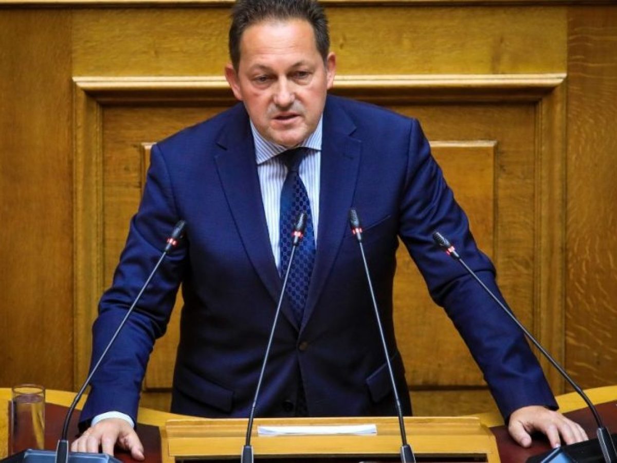 Ο Στέλιος Πέτσας προειδοποιεί: «Καμία εμπλοκή στα Στενά του Ορμούζ – Σχέδιο για καύσιμα και οικονομία»