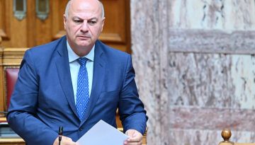 &Omicron; &Tau;&sigma;&iota;ά&rho;&alpha;&sigmaf; &epsilon;&kappa;&theta;έ&tau;&epsilon;&iota; &tau;&omicron;&nu; &Beta;&omicron;&rho;ί&delta;&eta;