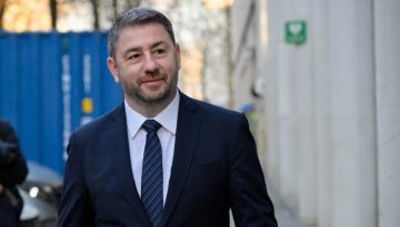 Ο Ανδρουλάκης προσκαλεί Φάμελλο και Χαρίτση στο συνέδριο του ΠΑΣΟΚ – Θα πάνε;