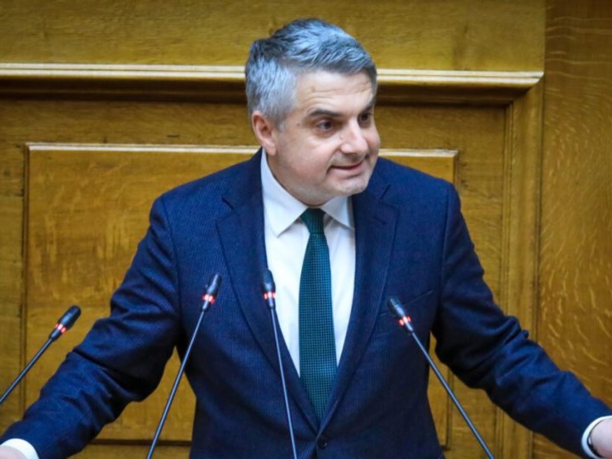 Οδυσσέας Κωνσταντινόπουλος: Συγκινημένος στην αποχαιρετιστήρια ομιλία του στη Βουλή