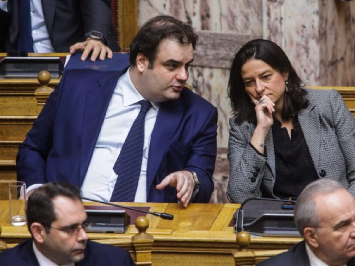 &Omicron;ύ&tau;&epsilon; &gamma;&iota;&alpha; έ&nu;&alpha;&nu; &kappa;&alpha;&phi;έ&hellip; &sigma;&tau;&omicron; &chi;έ&rho;&iota;  &delta;&epsilon; &phi;&tau;ά&nu;&epsilon;&iota; &eta; &alpha;ύ&xi;&eta;&sigma;&eta;