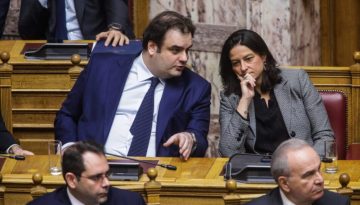 Ούτε για έναν καφέ… στο χέρι  δε φτάνει η αύξηση
