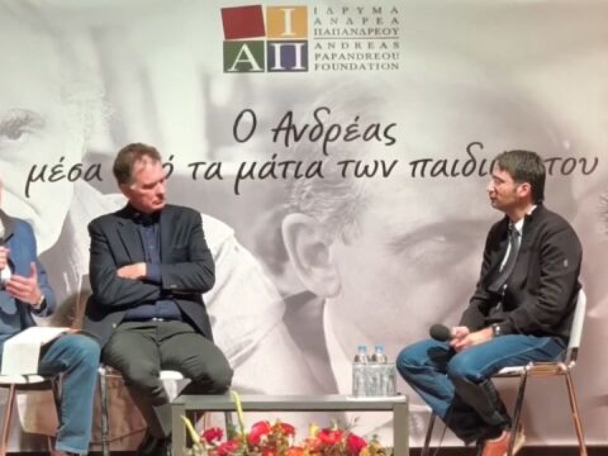 &Pi;&Alpha;&Sigma;&Omicron;&Kappa;: &Omicron; &Alpha;&nu;&delta;&rho;έ&alpha;&sigmaf; &epsilon;&nu;ώ&nu;&epsilon;&iota;, &alpha;&nu;ά&mu;&epsilon;&sigma;&alpha; &sigma;&epsilon; &Gamma;&iota;ώ&rho;&gamma;&omicron; &Pi;&alpha;&pi;&alpha;&nu;&delta;&rho;έ&omicron;&upsilon; &kappa;&alpha;&iota; &Chi;ά&rho;&eta; &Delta;&omicron;ύ&kappa;&alpha; &omicron; &Nu;ί&kappa;&omicron;&sigmaf; &Alpha;&nu;&delta;&rho;&omicron;&upsilon;&lambda;ά&kappa;&eta;&sigmaf; (&Beta;ί&nu;&tau;&epsilon;&omicron;)