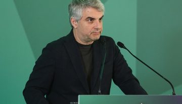 &Pi;&Alpha;&Sigma;&Omicron;&Kappa;: &Pi;&alpha;&rho;&alpha;&delta;ί&delta;&epsilon;&iota; &tau;&eta;&nu; έ&delta;&rho;&alpha; &tau;&omicron;&upsilon; &omicron; &Omicron;&delta;&upsilon;&sigma;&sigma;έ&alpha;&sigmaf; &Kappa;&omega;&nu;&sigma;&tau;&alpha;&nu;&tau;&iota;&nu;ό&pi;&omicron;&upsilon;&lambda;&omicron;&sigmaf;