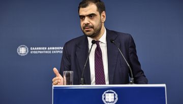 &Pi;. &Mu;&alpha;&rho;&iota;&nu;ά&kappa;&eta;&sigmaf;: &Eta; &kappa;&upsilon;&beta;έ&rho;&nu;&eta;&sigma;&eta; έ&chi;&epsilon;&iota; &alpha;&pi;&omicron;&delta;&epsilon;ί&xi;&epsilon;&iota; ό&tau;&iota; ό&tau;&alpha;&nu; &pi;&alpha;&rho;&omicron;&upsilon;&sigma;&iota;ά&zeta;&omicron;&nu;&tau;&alpha;&iota; έ&kappa;&tau;&alpha;&kappa;&tau;&epsilon;&sigmaf; &sigma;&upsilon;&nu;&theta;ή&kappa;&epsilon;&sigmaf;, &sigma;&tau;&eta;&rho;ί&zeta;&epsilon;&iota; έ&mu;&pi;&rho;&alpha;&kappa;&tau;&alpha; &tau;&eta;&nu; &kappa;&omicron;&iota;&nu;&omega;&nu;ί&alpha;