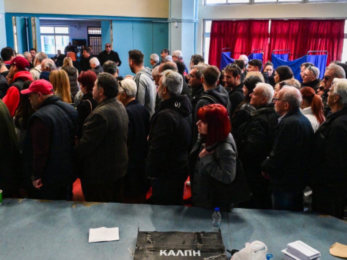 Πάνω από 150.000 μέλη ψήφισαν για τους συνέδρους του ΠΑΣΟΚ