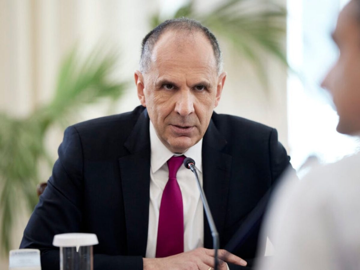 Πάνω από 300 επαναπατρισθέντες την Πέμπτη – Γεραπετρίτης: Οι επιχειρήσεις θα συνεχιστούν, κανένας κίνδυνος για Σούδα