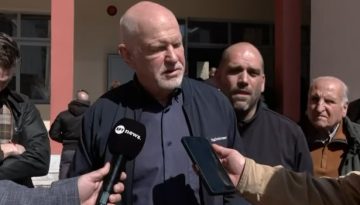 &Pi;&alpha;&pi;&alpha;&nu;&delta;&rho;έ&omicron;&upsilon;: &Tau;&omicron; &Pi;&Alpha;&Sigma;&Omicron;&Kappa; &mu;&epsilon;&gamma;&alpha;&lambda;&omicron;ύ&rho;&gamma;&eta;&sigma;&epsilon; ό&tau;&alpha;&nu; &epsilon;&xi;έ&phi;&rho;&alpha;&sigma;&epsilon; &tau;&eta;&nu; &alpha;&lambda;&lambda;&alpha;&gamma;ή &ndash; &Upsilon;&pi;ά&rho;&chi;&epsilon;&iota; &tau;&omicron; &mu;&epsilon;&gamma;ά&lambda;&omicron; &alpha;ί&tau;&eta;&mu;&alpha; &gamma;&iota;&alpha; &mu;&iota;&alpha; &delta;&iota;&alpha;&phi;&omicron;&rho;&epsilon;&tau;&iota;&kappa;ή &Epsilon;&lambda;&lambda;ά&delta;&alpha;