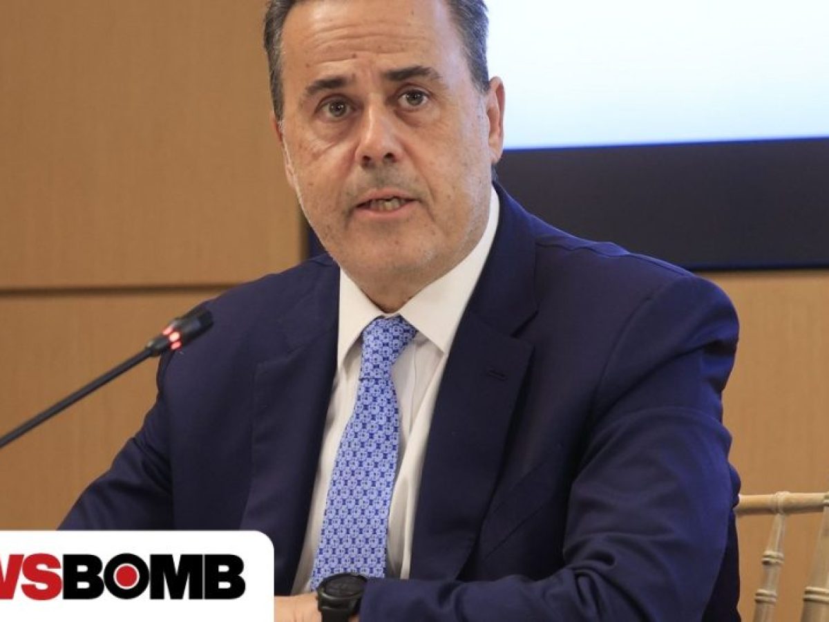 &Pi;&alpha;&pi;&alpha;&sigma;&tau;&alpha;ύ&rho;&omicron;&upsilon;: &Mu;έ&sigma;&alpha; &sigma;&tau;&omicron;&nu; &Alpha;&pi;&rho;ί&lambda;&iota;&omicron; &omicron;&iota; &upsilon;&pi;&omicron;&gamma;&rho;&alpha;&phi;έ&sigmaf; &gamma;&iota;&alpha; &tau;&omicron; &gamma;&epsilon;&omega;&tau;&rho;ύ&pi;&alpha;&nu;&omicron; &pi;&omicron;&upsilon; &theta;&alpha; &tau;&rho;&upsilon;&pi;ή&sigma;&epsilon;&iota; &sigma;&tau;&omicron; &Iota;ό&nu;&iota;&omicron;
