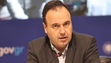 Παπαστεργίου: Νέο νομοσχέδιο φέρνει ταχύτερο ίντερνετ και λιγότερη γραφειοκρατία – Τι αλλάζει