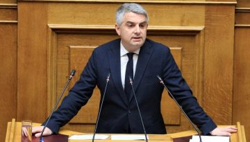 Παραδίδει την έδρα στο ΠΑΣΟΚ ο Οδυσσέας Κωνσταντινόπουλος