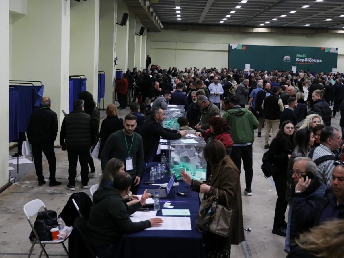 ΠαΣοΚ: Τα πρώτα ονόματα της Κεντρικής Επιτροπής