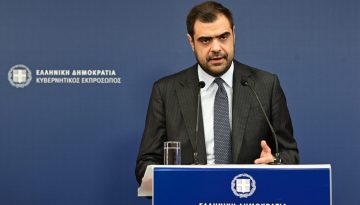 &Pi;&alpha;ύ&lambda;&omicron;&sigmaf; &Mu;&alpha;&rho;&iota;&nu;ά&kappa;&eta;&sigmaf;: Έ&tau;&omicron;&iota;&mu;&omicron;&iota; &gamma;&iota;&alpha; &tau;&iota;&sigmaf; &omicron;&iota;&kappa;&omicron;&nu;&omicron;&mu;&iota;&kappa;έ&sigmaf; &sigma;&upsilon;&nu;έ&pi;&epsilon;&iota;&epsilon;&sigmaf; &pi;&omicron;&lambda;έ&mu;&omicron;&upsilon; &sigma;&tau;&eta; &Mu;έ&sigma;&eta; &Alpha;&nu;&alpha;&tau;&omicron;&lambda;ή &ndash; A&upsilon;&sigma;&tau;&eta;&rho;&omicron;ί έ&lambda;&epsilon;&gamma;&chi;&omicron;&iota; &sigma;&tau;&alpha; &kappa;&alpha;ύ&sigma;&iota;&mu;&alpha;