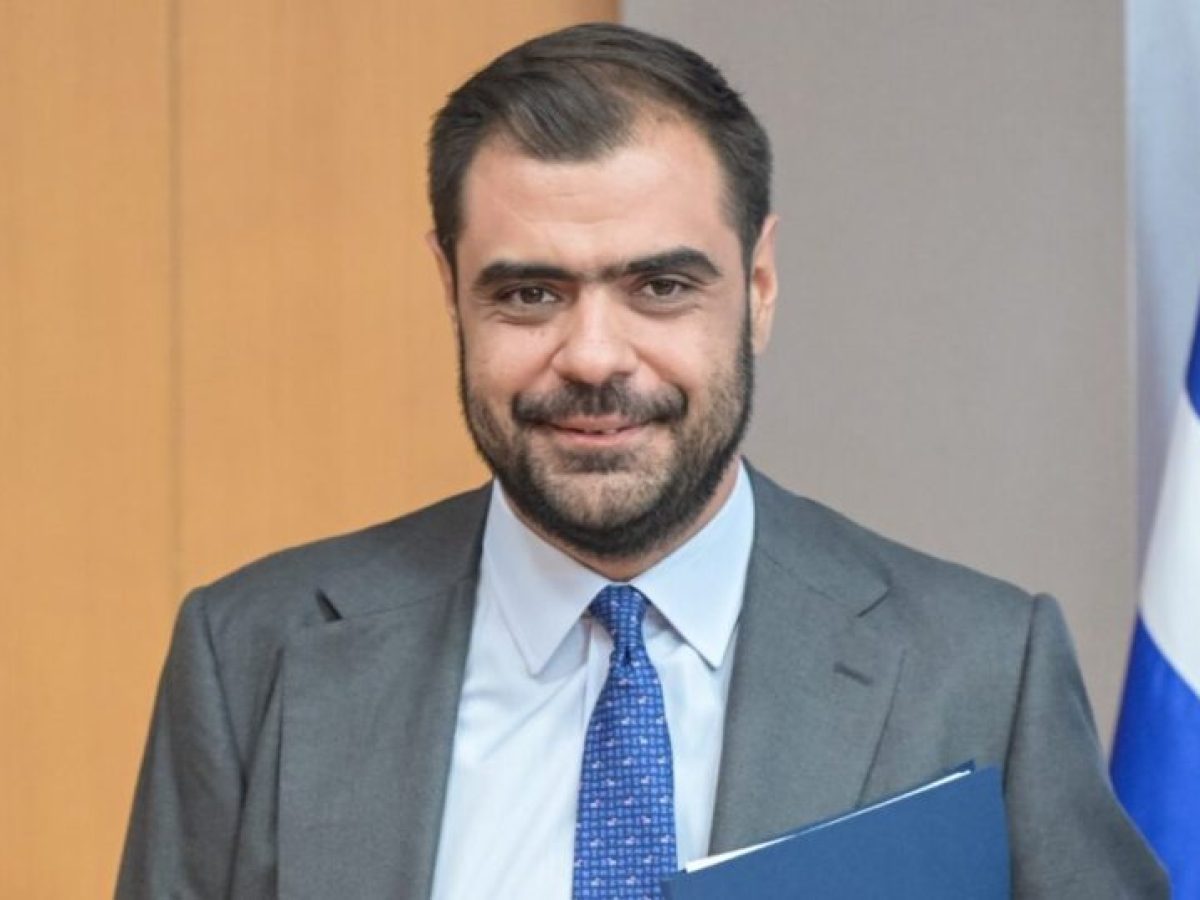 Παύλος Μαρινάκης κατά Ράδιο Αρβύλα: «Η αλήθεια αυτών των ανθρώπων είναι αυτός που καθόταν στην τέταρτη καρέκλα»