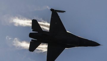 Πέρασαν από την αρμόδια επιτροπή της Βουλής η αναβάθμιση των F-16 και η «Ασπίδα του Αχιλλέα»