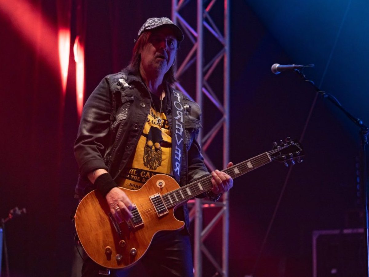 Πέθανε ο κιθαρίστας των Motοrhead Φιλ Κάμπελ