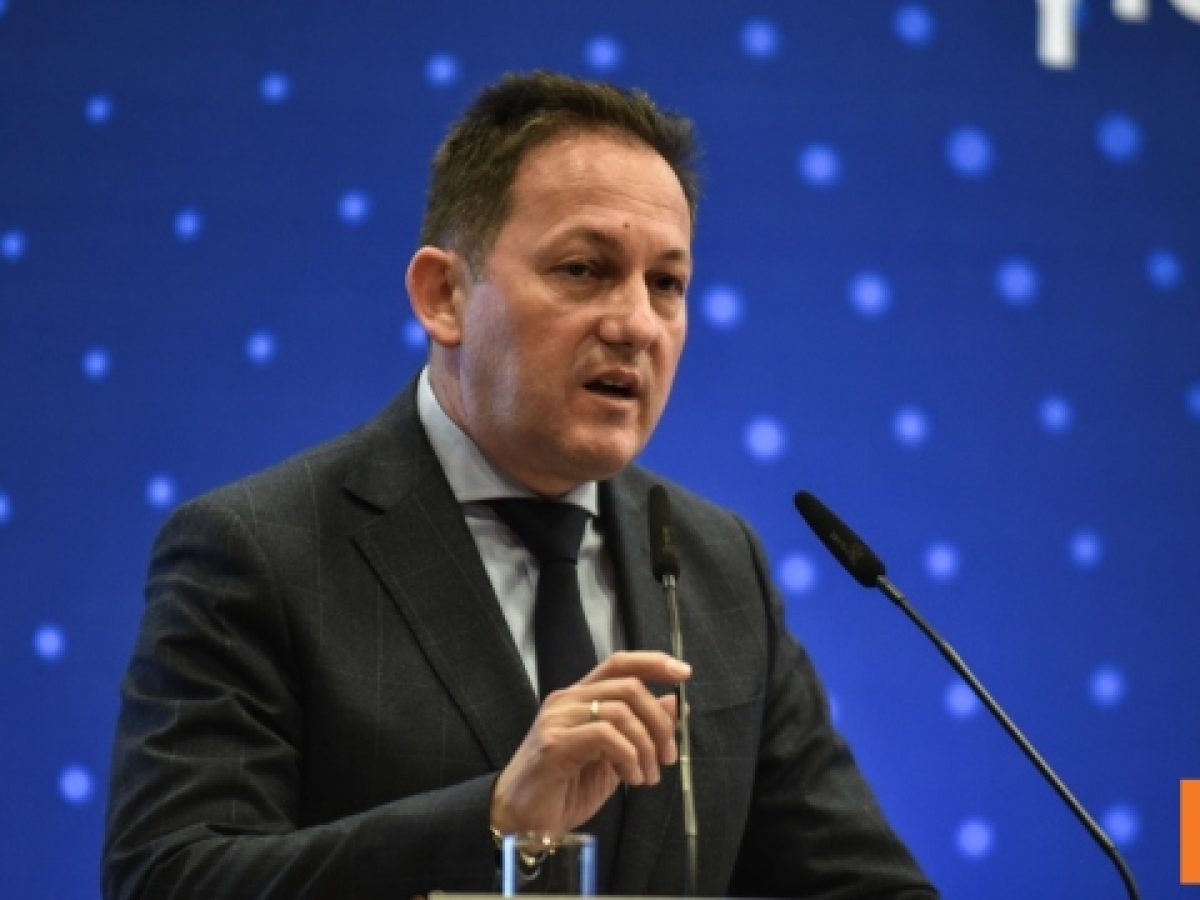 Πέτσας για ΠΑΣΟΚ: Ταυτίζεστε με τον Σάντσεθ που έσπασε τη γραμμή της Ευρώπης για να εξοπλίσει την Τουρκία