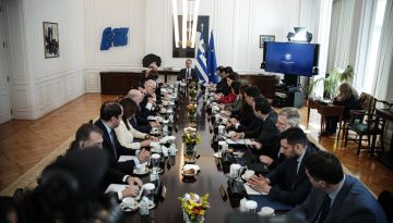 &Pi;ό&lambda;&epsilon;&mu;&omicron;&sigmaf; &Iota;&rho;ά&nu;: &Tau;&alpha; &alpha;&gamma;&kappa;ά&theta;&iota;&alpha; &tau;&eta;&sigmaf; &kappa;&upsilon;&beta;έ&rho;&nu;&eta;&sigma;&eta;&sigmaf;, &pi;ό&tau;&epsilon; έ&rho;&chi;&omicron;&nu;&tau;&alpha;&iota; &mu;έ&tau;&rho;&alpha; &gamma;&iota;&alpha; &kappa;&alpha;ύ&sigma;&iota;&mu;&alpha;, &alpha;&kappa;&rho;ί&beta;&epsilon;&iota;&alpha;