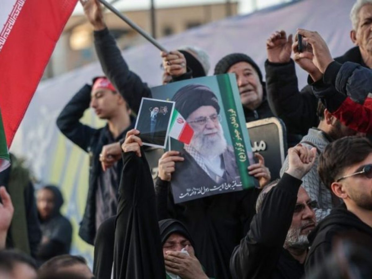 Πόλεμος στο Ιράν: Σοκ χωρίς δέος