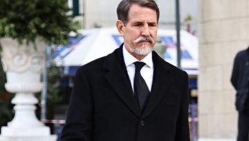 &Pi;&omicron;ύ &tau;&omicron; &pi;ά&epsilon;&iota; &omicron; &Pi;&alpha;ύ&lambda;&omicron;&sigmaf;;