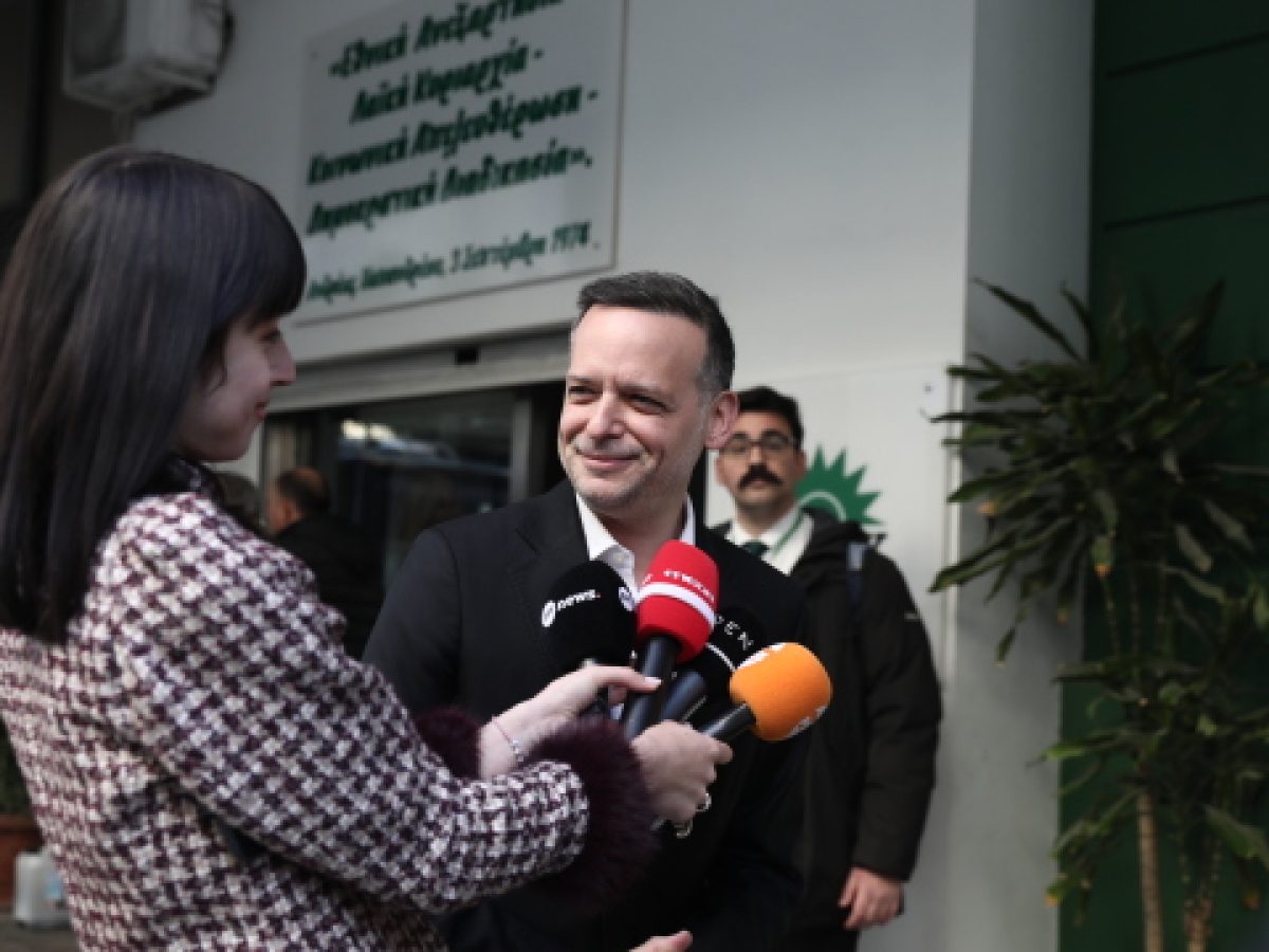 Ψήφισε στη Χαριλάου Τρικούπη ο Δούκας: «Σήμερα κάνουμε το πρώτο βήμα για την υπέρβαση»