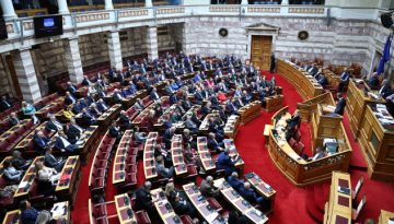 Ψηφοφορία θρίλερ για την επιστολική των Απόδημων Ελλήνων
