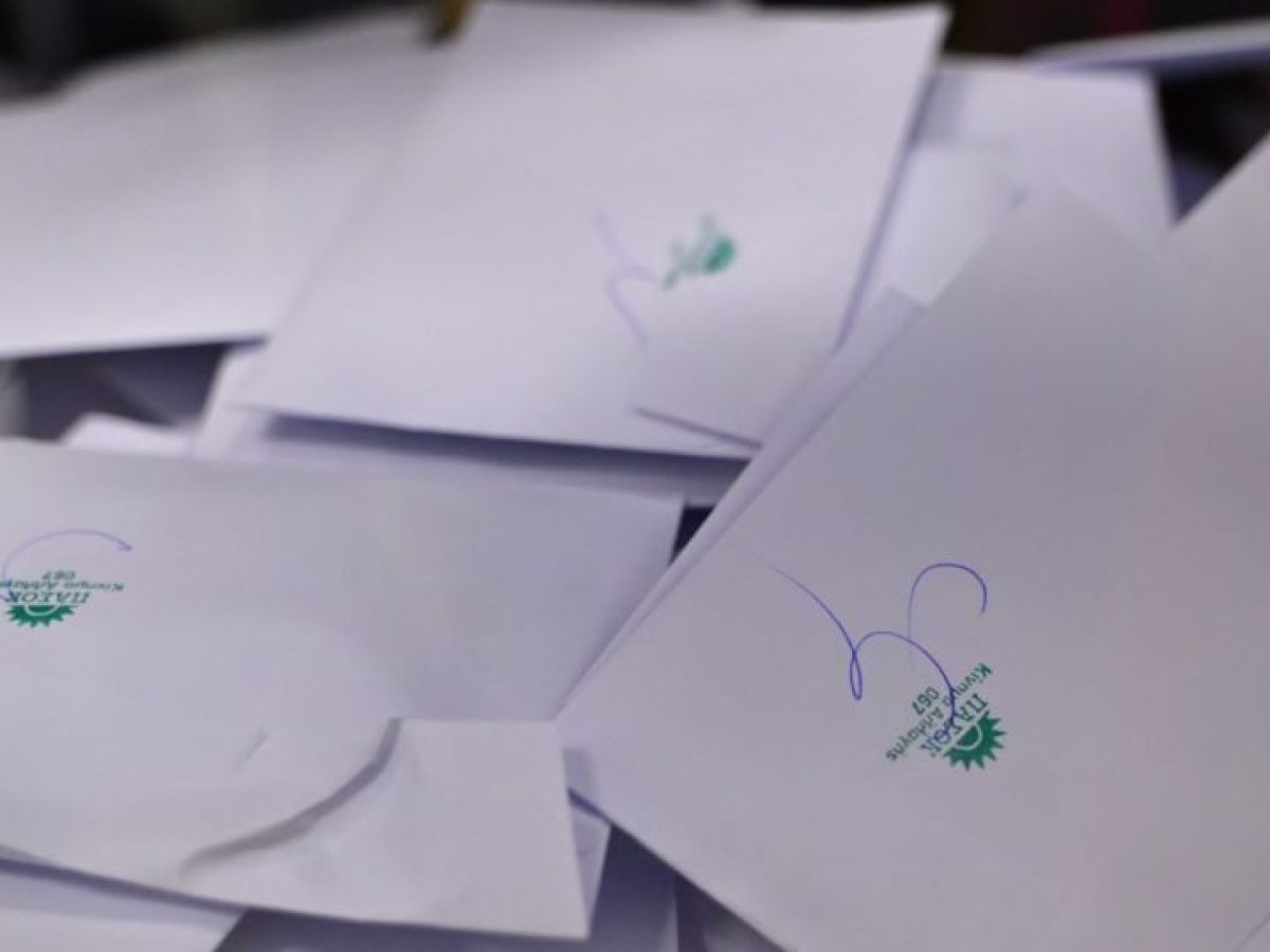 ΠΑΣΟΚ: Έκπληξη η συμμετοχή στις εκλογές για τους συνέδρους – Χριστοδουλάκης, Δούκας και Γερουλάνος δίνουν μάχη για τη δεύ