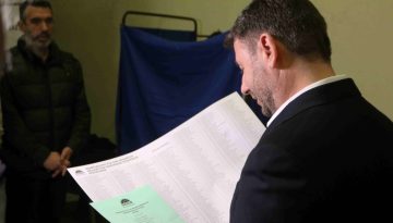 ΠΑΣΟΚ: Με την ψηφοφορία για την εκλογή της νέας Κεντρικής Επιτροπής ολοκληρώνεται το 4ο Συνέδριο του κόμματος